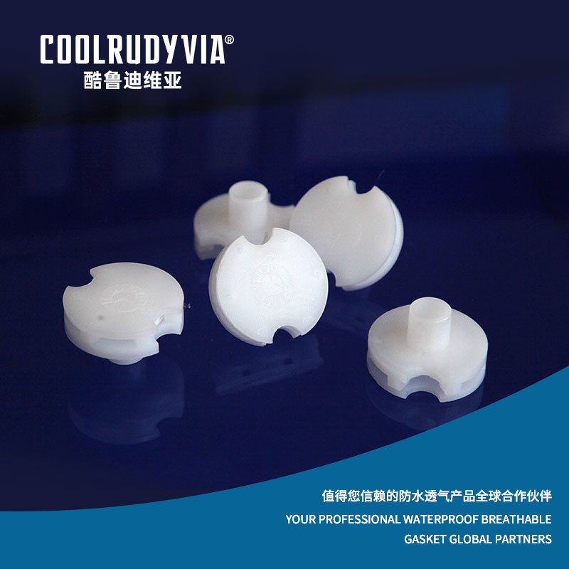 Tapón impermeable y transpirable.