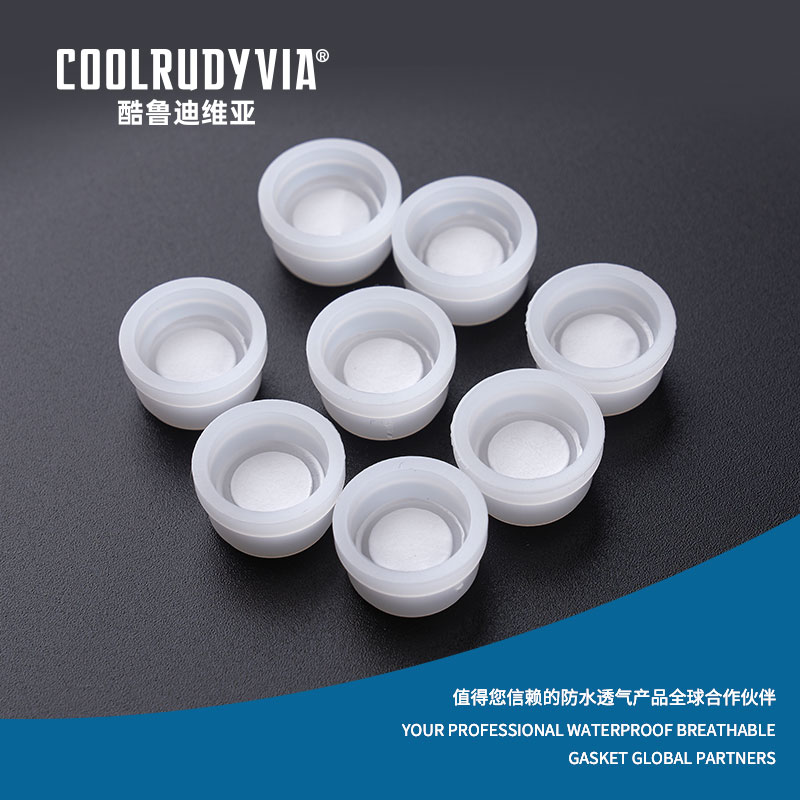 Tapón impermeable y transpirable.